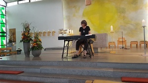 Die Liedermacherin Stefanie Schwab aus Würzburg