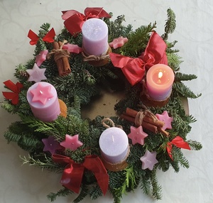 Kahl Familiengottesdienst Adventskranz